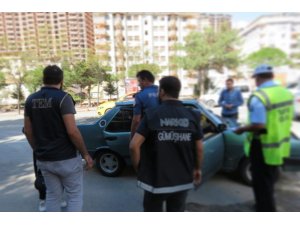 Gümüşhane’de abartı egzozlu 18 araç trafikten men edildi