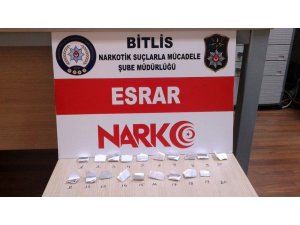 Bitlis’te bir şahsın üzerinde esrar ele geçirildi