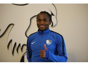 "Taraftarların sevgisinin karşılığını sahada vereceğim"