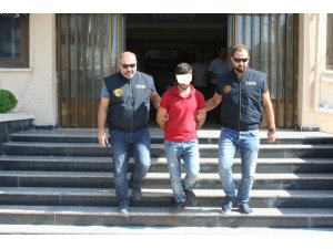 Tarsus’ta terör örgütü propagandası yapan 2 kişi tutuklandı