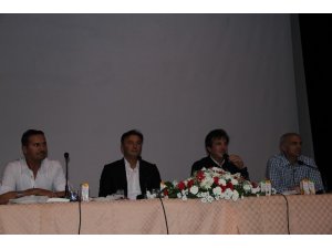 Futbolun efsane isimleri gençlerle buluştu
