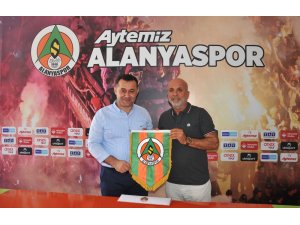 Alanya Belediye Başkanı Adem Murat Yücel: