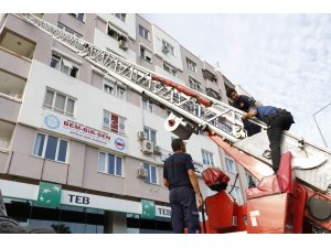 Eski eşinin attığı mesajla polisi alarma geçirdi