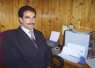 Görevine başladığı gün otomobili kundaklandı