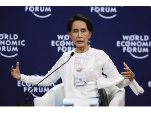 Myanmar liderinden soykırımı ispatlayan gazetecilerin tutuklanmasına destek