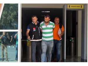 Kaçak yollarla taşıdıkları mülteciyi yol kenarında ölüme terk eden şahıslar tutuklandı