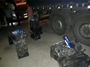 Kaçak sigara getiren 4’ü İranlı 6 şüpheli yakalandı