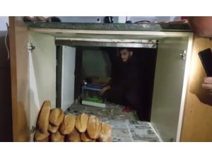 Mutfak dolabından tombala makinesi çıktı