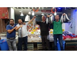 Karadeniz balık patlaması: “Ne alırsan 5 TL”