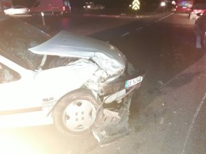 Kırıkkale’de iki ayrı trafik kazasında 11 kişi yaralandı