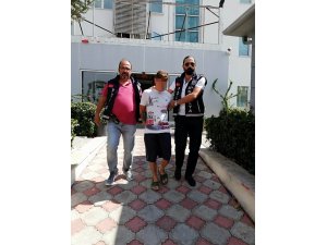 Antalya’da balkon hırsızları kaçamadı