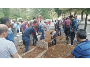 Morgda cenazeler karışınca mezar açıldı