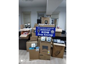 Gümrük kaçağı elektronik malzeme ele geçirildi