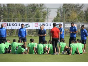 Atiker Konyaspor'da Fenerbahçe maçı hazırlıkları