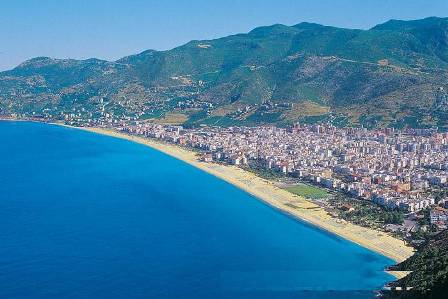Alanya'da şubat ayında deniz keyfi