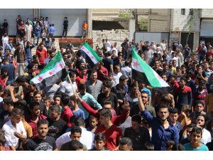 İdlib'de rejim karşıtı gösteriler düzenlendi