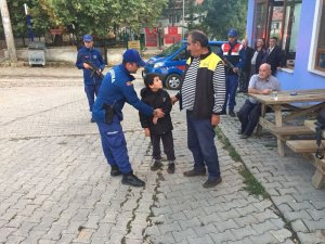 Kayıp çocuk evinin 4 kilometre ilerisinde bulundu