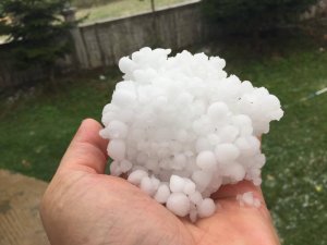 Ordu'da ceviz büyüklüğünde dolu yağdı