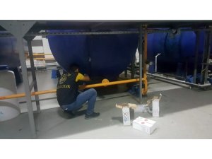 Kaçak akaryakıt imal eden geri dönüşüm fabrikasına operasyon