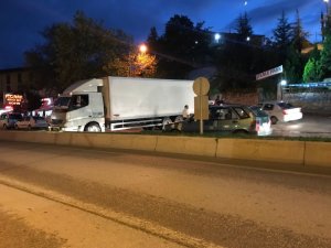 Bilecik’te trafik kazasında yol durma noktasına geldi