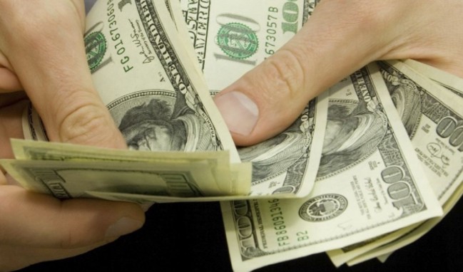 Daha düzenlemenin mürekkebi kurumadan başladılar!