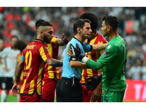 Spor Toto Süper Lig: Beşiktaş: 0 - Evkur Yeni Malatyaspor: 0 (İlk yarı)