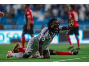 Bafetimbi Gomis, Arabistan’da ilk golünü attı