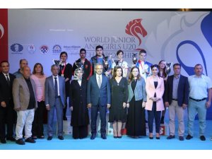 Dünya Gençler ve Genç Kızlar Satranç Şampiyonası’nda ödüller sahiplerini buldu