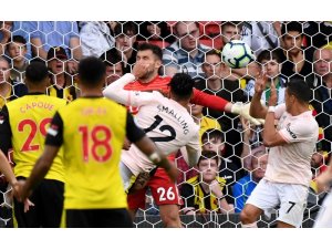 Manchester United, Watford’un yenilgisizliğini bitirdi