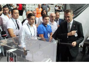 Başkan Fikret Orman oyunu kullandı