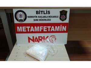 Bitlis’te yarım kilo metamfetamin ele geçirildi