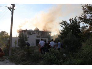Pamukkale’de butik otel yangını