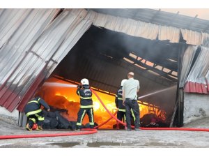 Kahramanmaraş’ta tekstil fabrikasında yangın