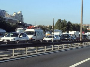 İstanbul’da okul trafiği yoğunluğu
