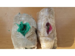 Stepneye zulalı 2 kilo esrar ele geçirildi