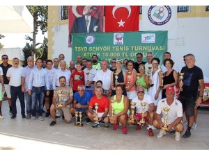Senyör Tenisçiler Turnuvası’nda kupalar sahiplerini buldu