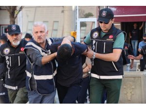 Zehir taciri 4 şüpheli adliyede