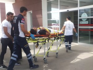 Otomobil yayaya çarpıp kaçtı: 1 yaralı