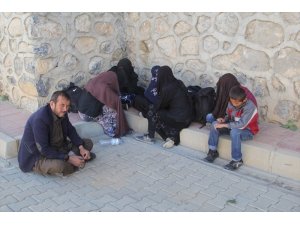 Başkale’de 72 kaçak göçmen yakalandı