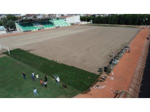 Ramiz Turan Stadı’nda çim ekimine başlandı