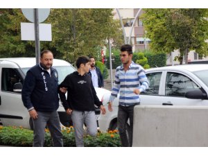 Hırsızlıktan adliyeye sevk edilen 4 kişi: "Zaten 1 saat sonra çıkacağız"
