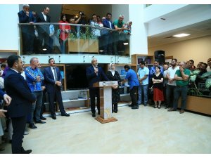 Enver Yılmaz Büyükşehir Belediye personeli ile vedalaştı