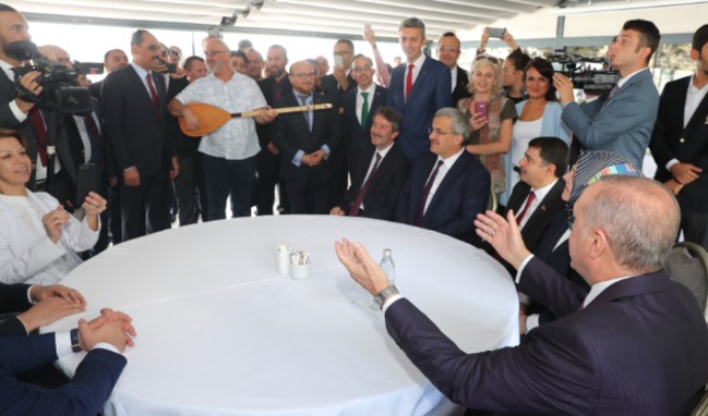 Erdoğan'ın girdiği sınıfta büyük coşku!