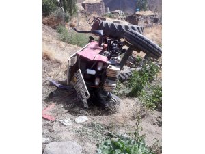 Erzurum'da traktör devrildi: 1 ölü