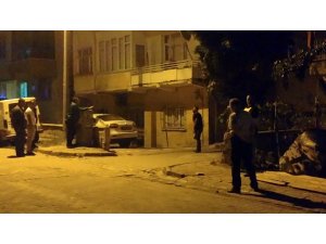 Pompalı tüfekle intihara kalkan genci polis ikna etti