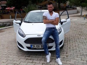 Direğe çarpan üniversiteli motosiklet sürücüsü öldü