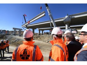 Bakan Turhan: "Ankara-Niğde otoyolunun 2020’de hizmete girmesi hedefleniyor"