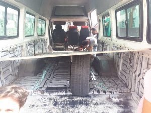 Erciş’te 2 ayrı minibüste 15 bin 146 paket kaçak sigara ele geçirildi