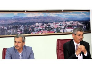 Suşehri Belediyesi'nde personel istişare toplantısı yapıldı