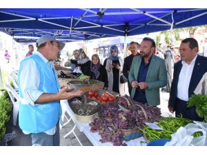 Köylü ürünler tezgahlarına vatandaşlardan yoğun ilgi